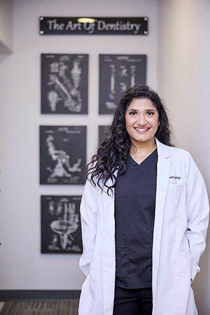 Photo of Dr. Daftary